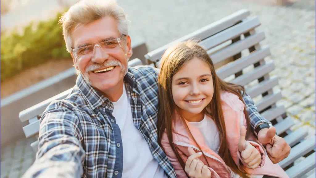 Auguri di Buon Compleanno Nonno: 56 frasi per festeggiare il tuo eroe