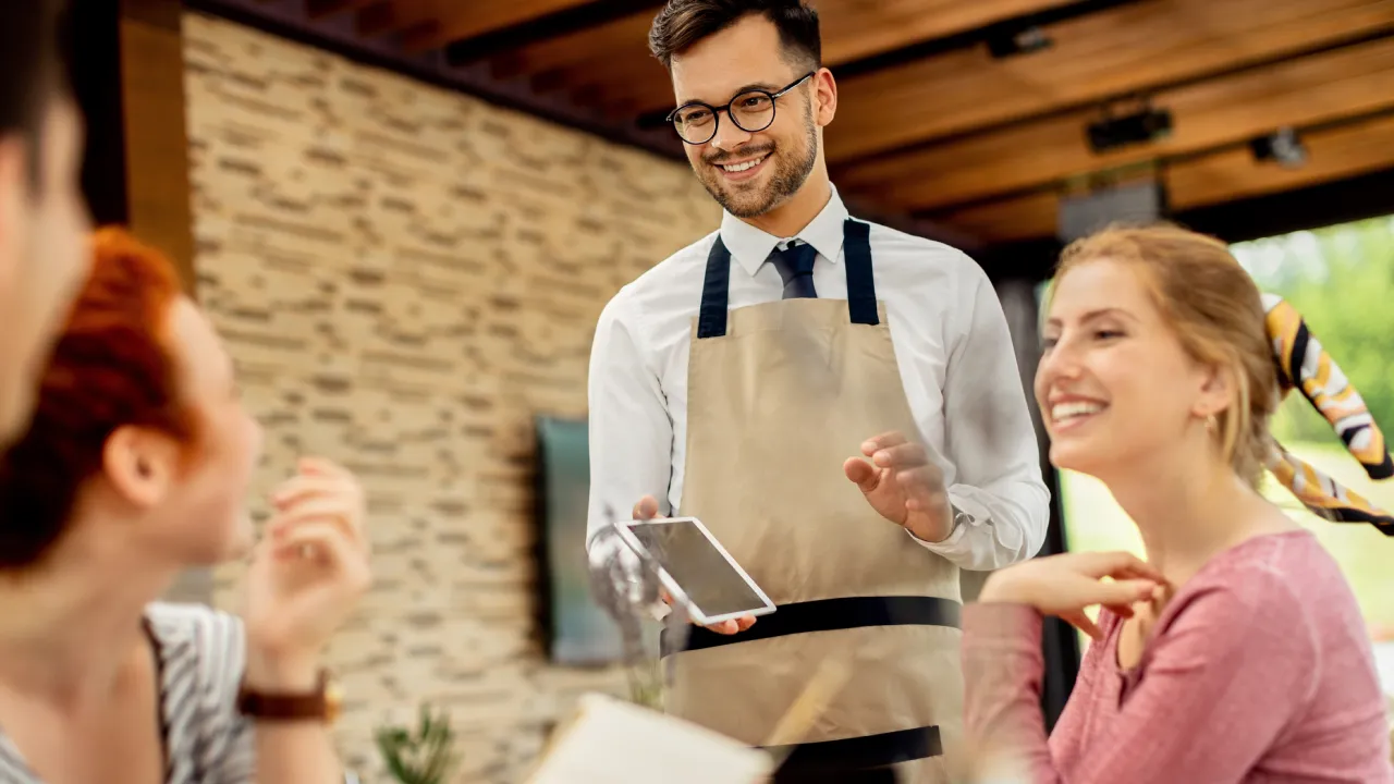 70 Frasi per Attirare Clienti in un Ristorante: Idee Persuasive e Coinvolgenti